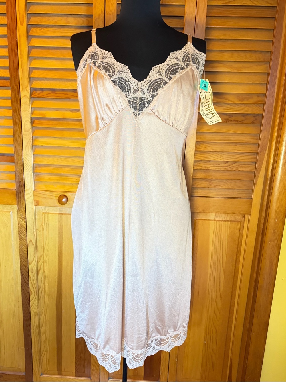 NWT Vintage Gotham Full Slip Size 40 Champagne Satin Lace Lingerie Romantic